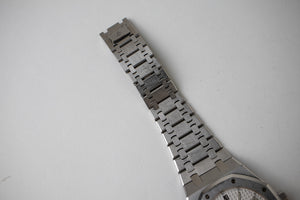 Audemars Piguet Royal Oak “Jumbo” Extra-Thin 15202ST