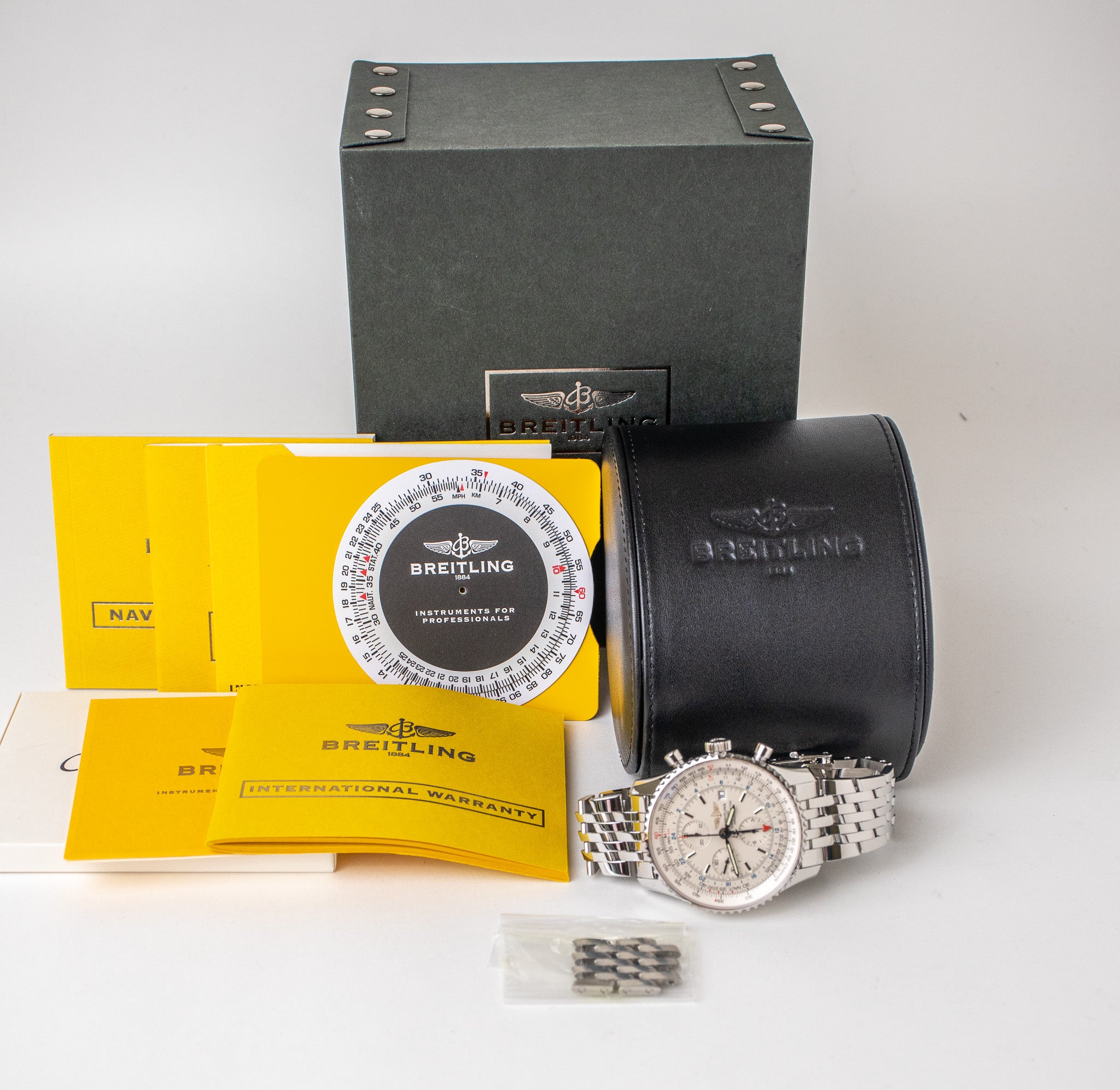 Breitling Navitimer World A24322 – Belmont Watches