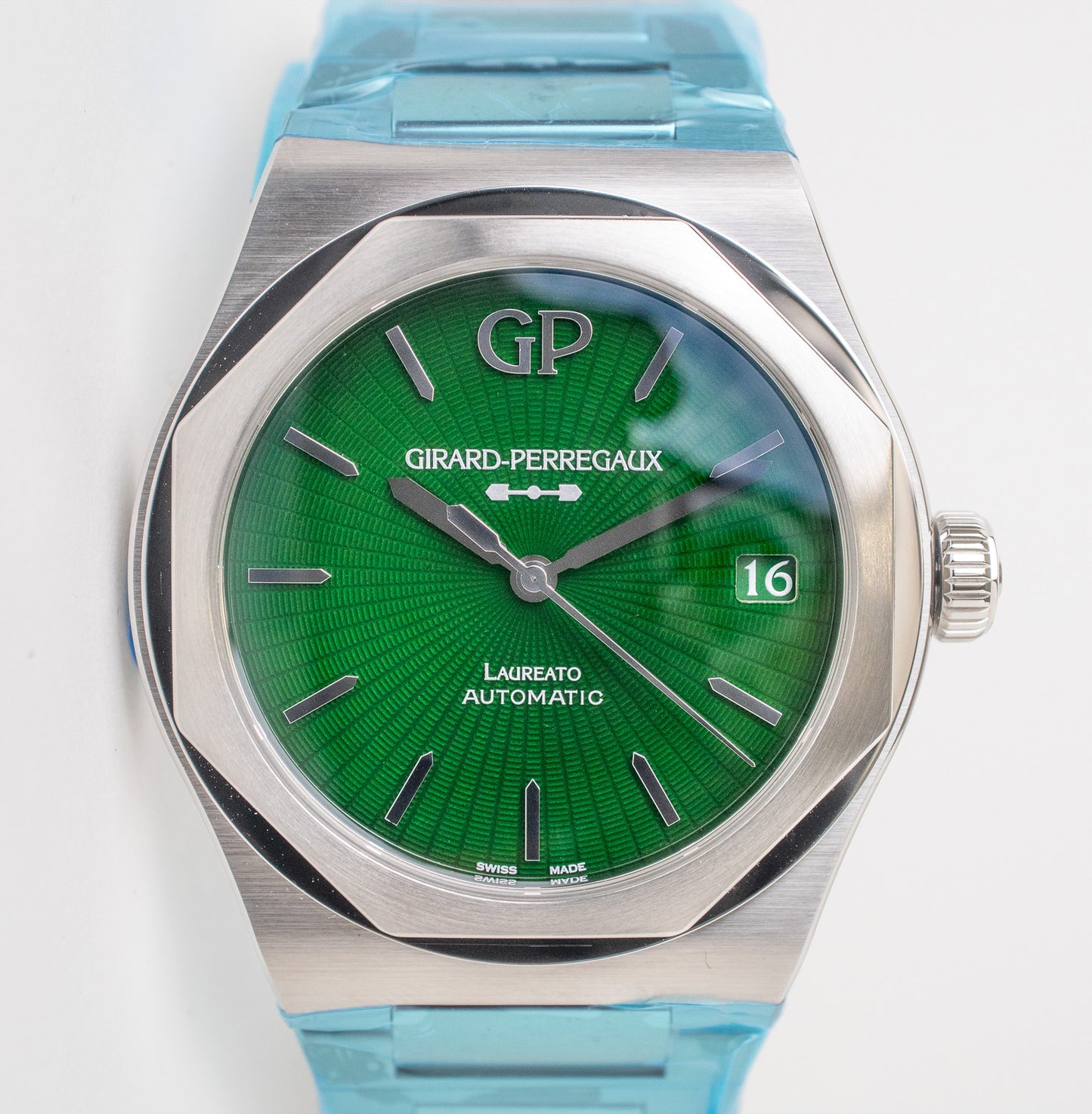 Girard-Perregaux Laureato Eternity Edition