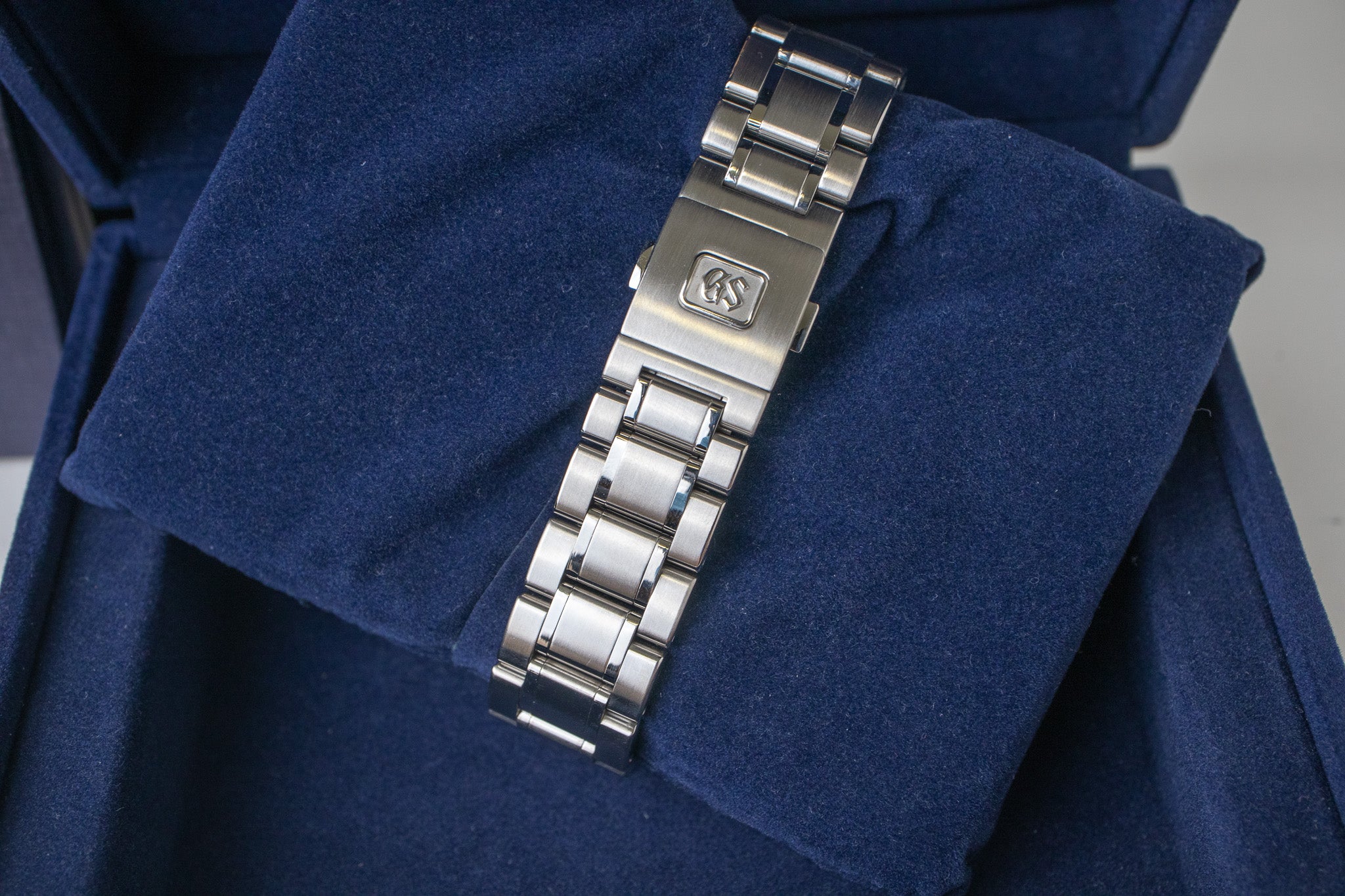 Grand Seiko GMT SBGE011