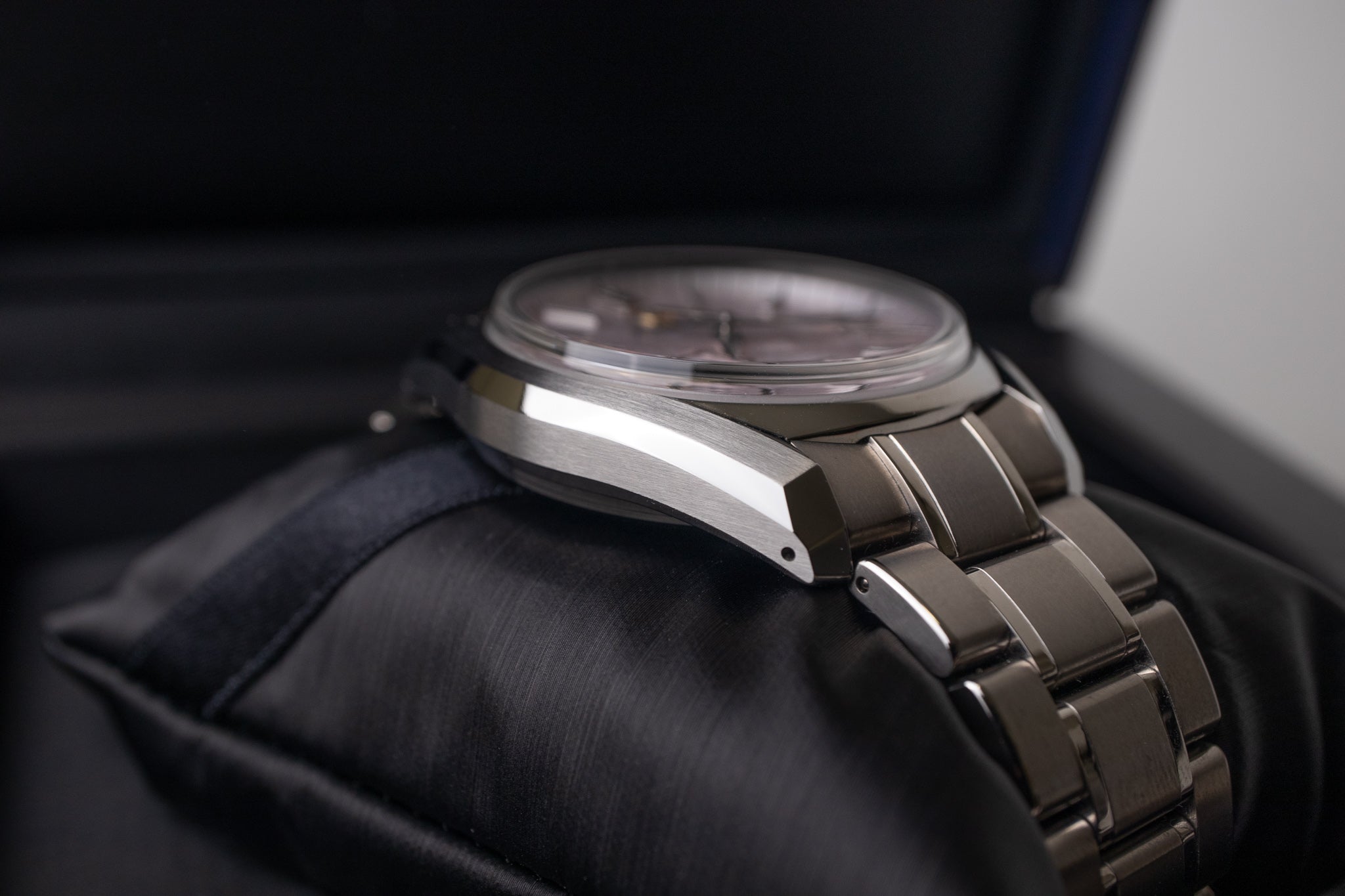 グランジスタ Amazon.com: Grand Seiko Elegance Mechanical High Beat 36,000