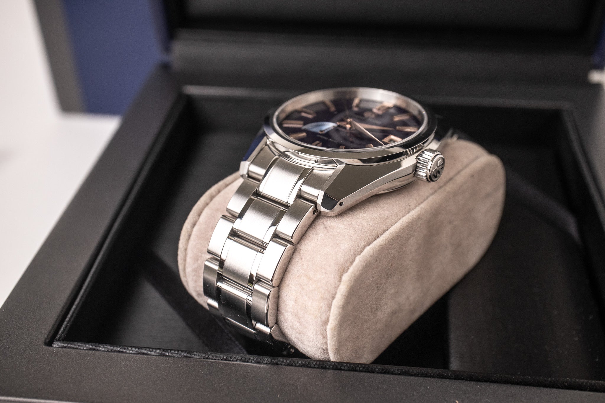 Grand Seiko SBGA447 “Dusk Ginza”