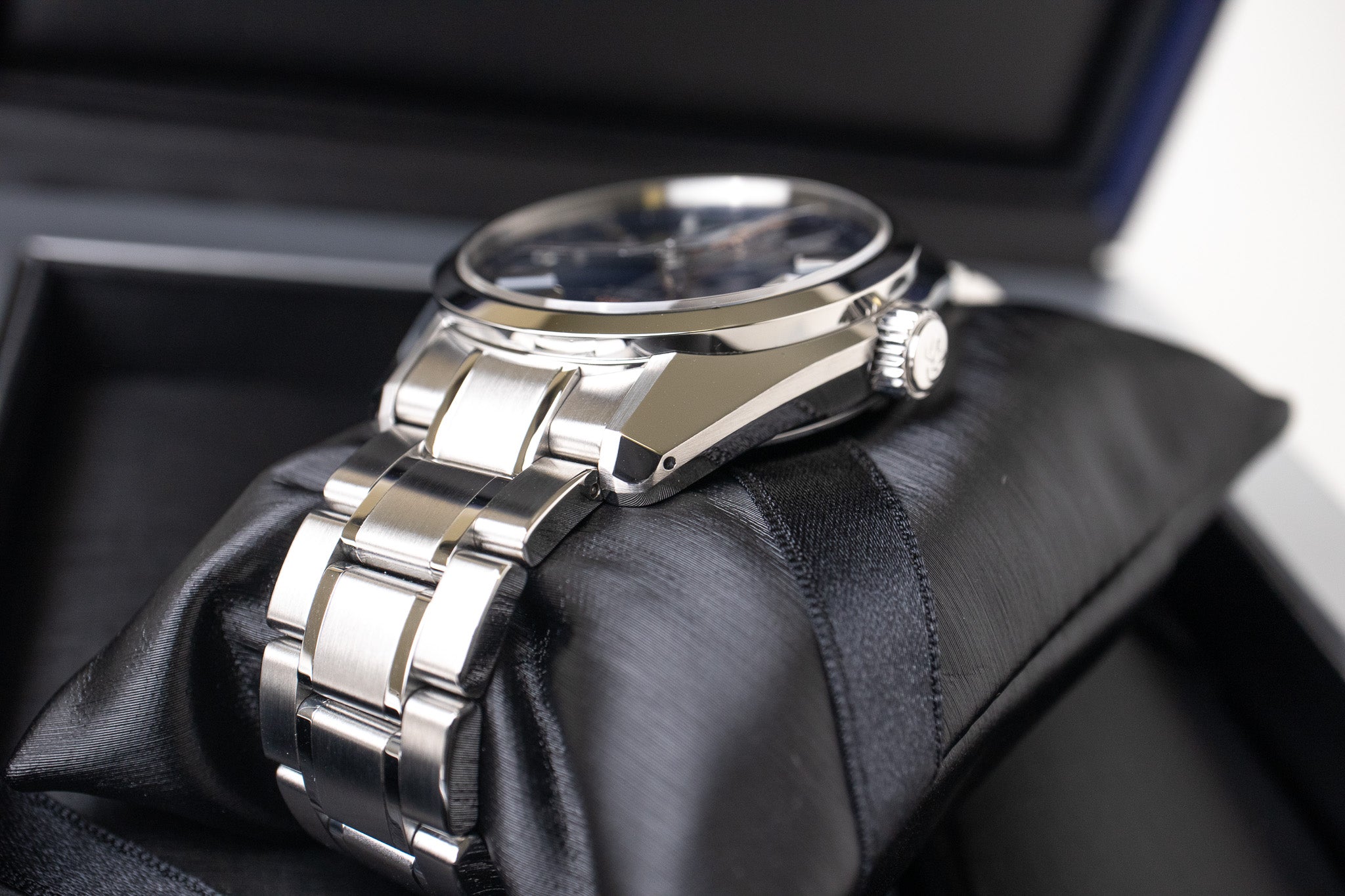 Grand Seiko SBGJ231 'Midnight Iwate