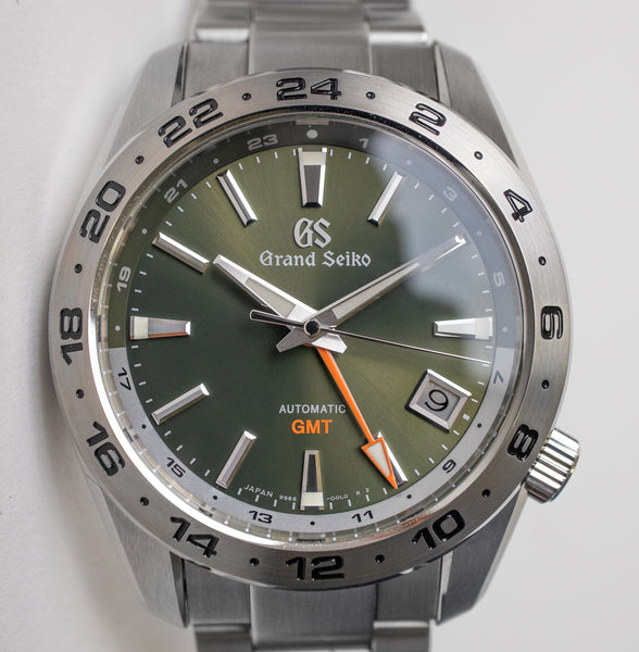 GrandSeikoSBGM247GMTGreenDial_ 