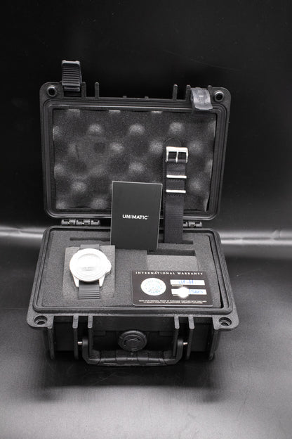 Unimatic Modello Uno U1-H Limited Edition For Hodinkee