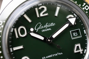 Pre-Owned Glashutte Original SeaQ 1-39-11-13-83-34 Green