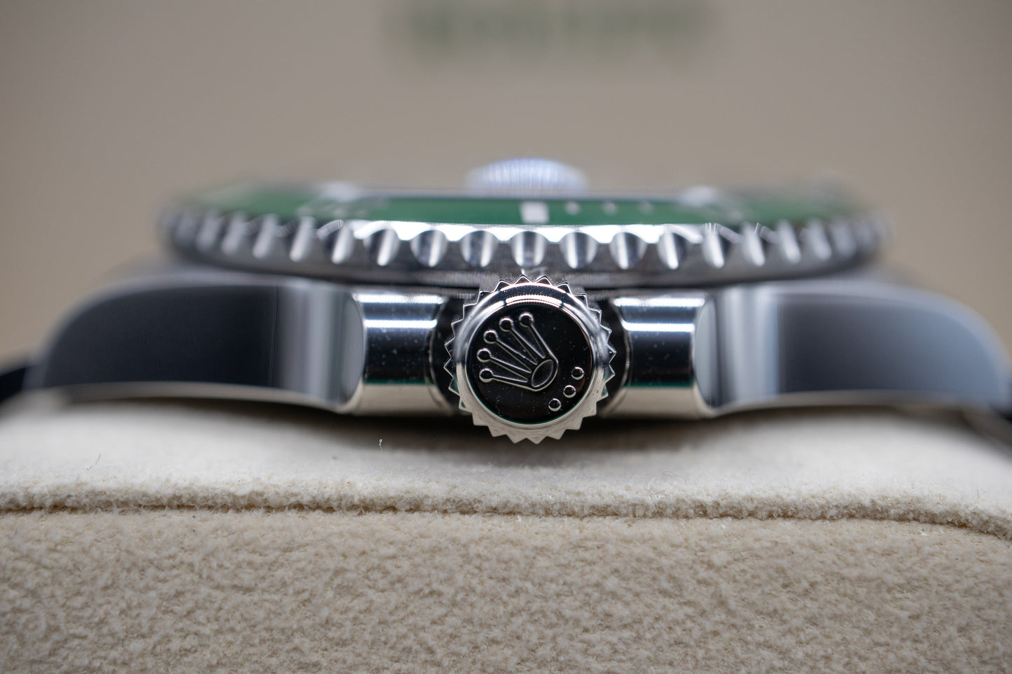 Pre-Owned: Rolex Submariner 122610LV