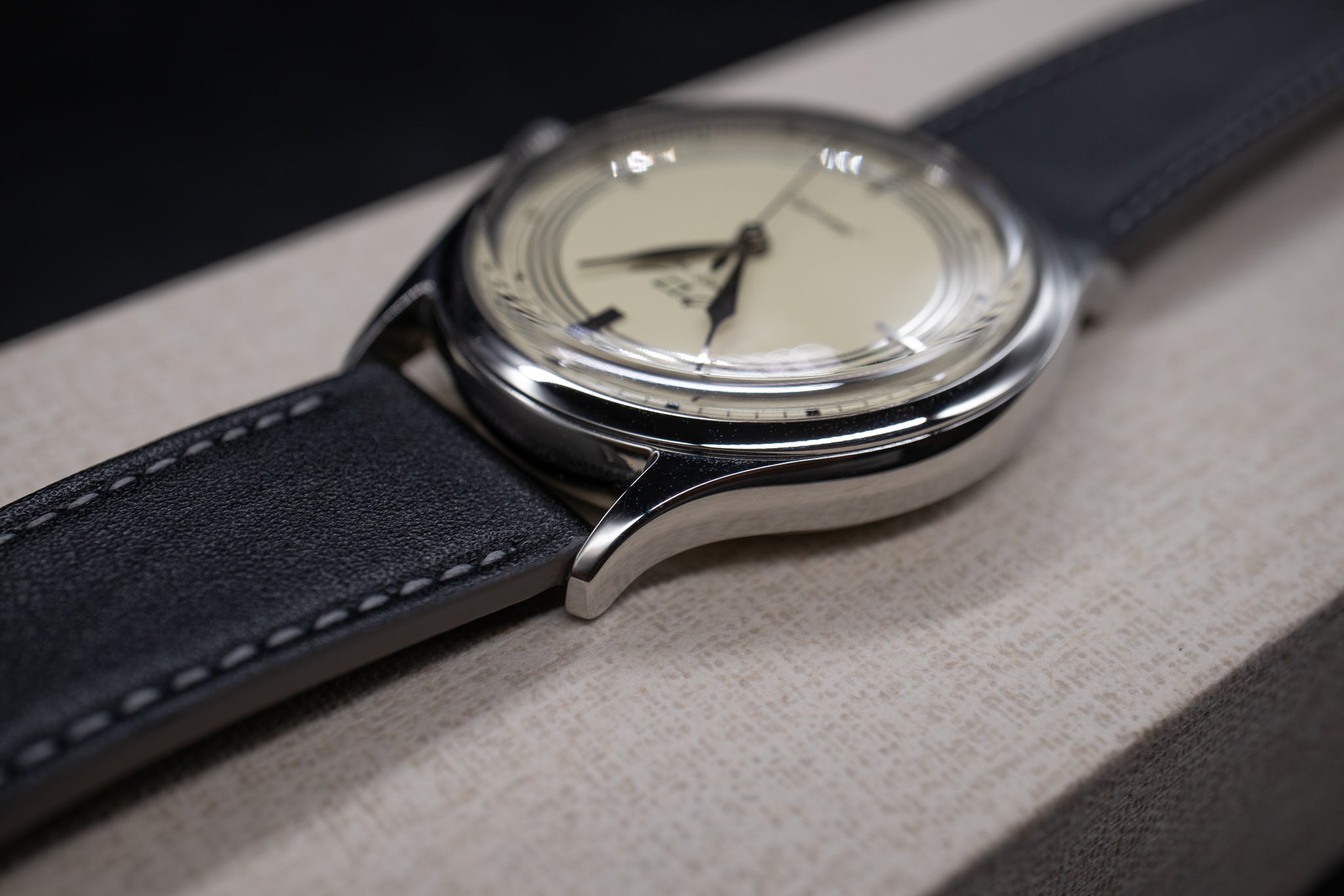 Kurono Tokyo Eggshell