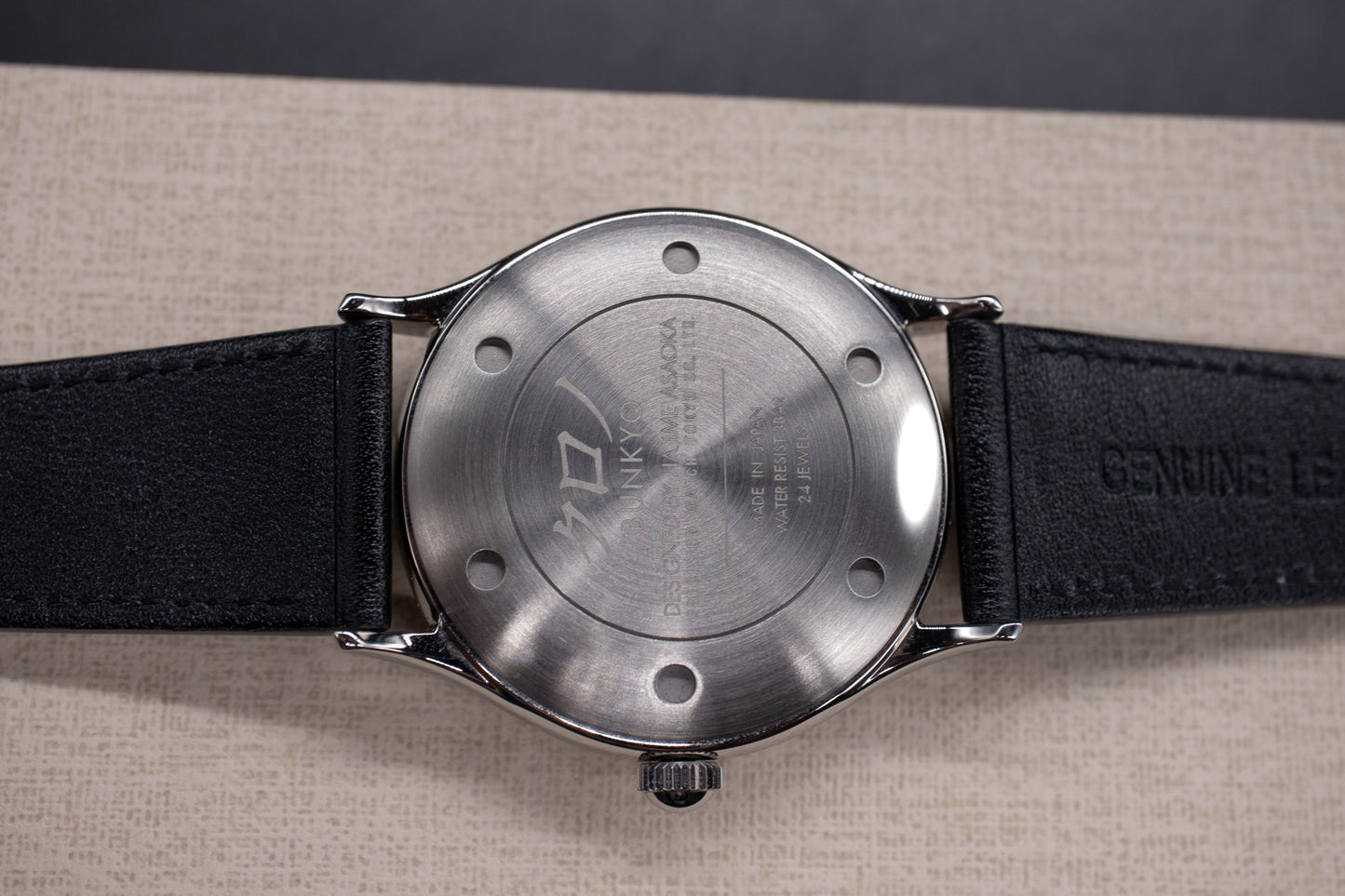 Kurono Tokyo Eggshell