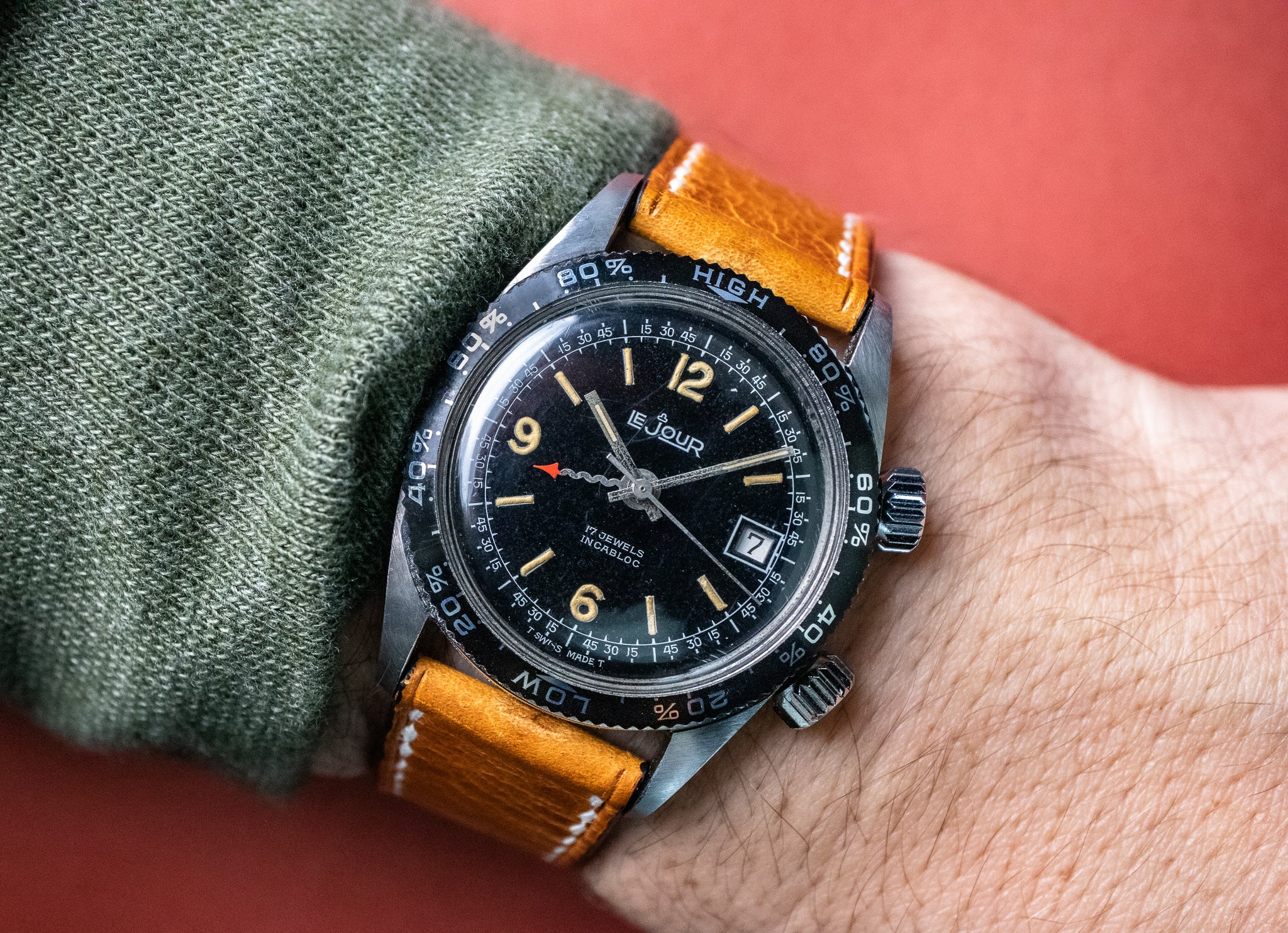 Pre-Owned: Le Jour Tide Indicator Alarm Diver