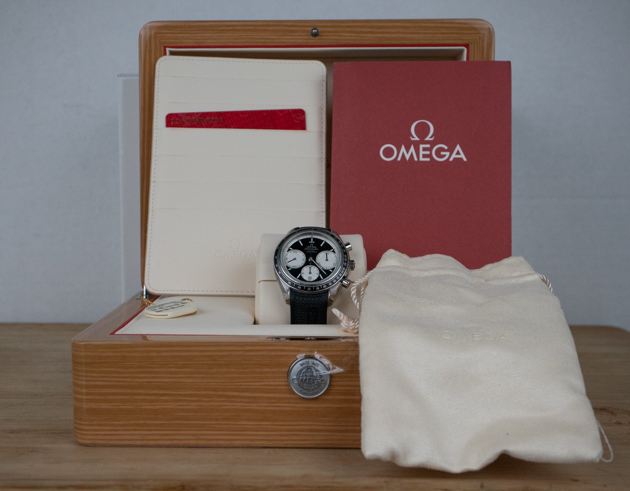 Pre-Owned: Omega Speedmaster Racing 326.32.40.50.01.002
