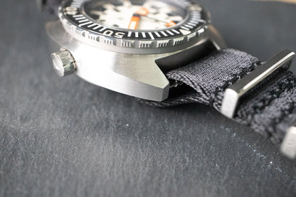 Pre-Owned: Synchron 70’s Military