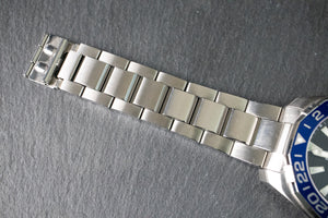 Pre-Owned: Tag Heuer Aquaracer GMT Pepsi