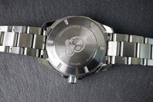 Pre-Owned: Tag Heuer Aquaracer GMT Pepsi