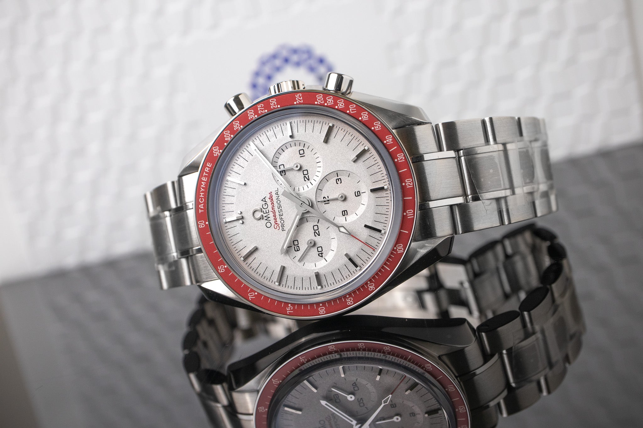 Omega Speedmaster Tokyo 2020 “Rising Sun” 522.30.42.30.06.001