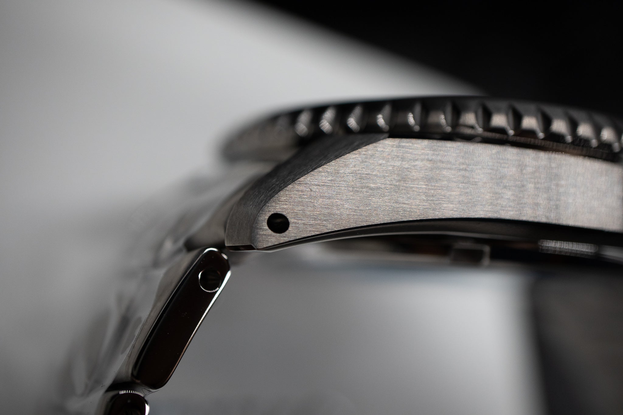 Seiko Prospex 200M Divers Shogun Men's Titanium Bracelet Watch SPB189