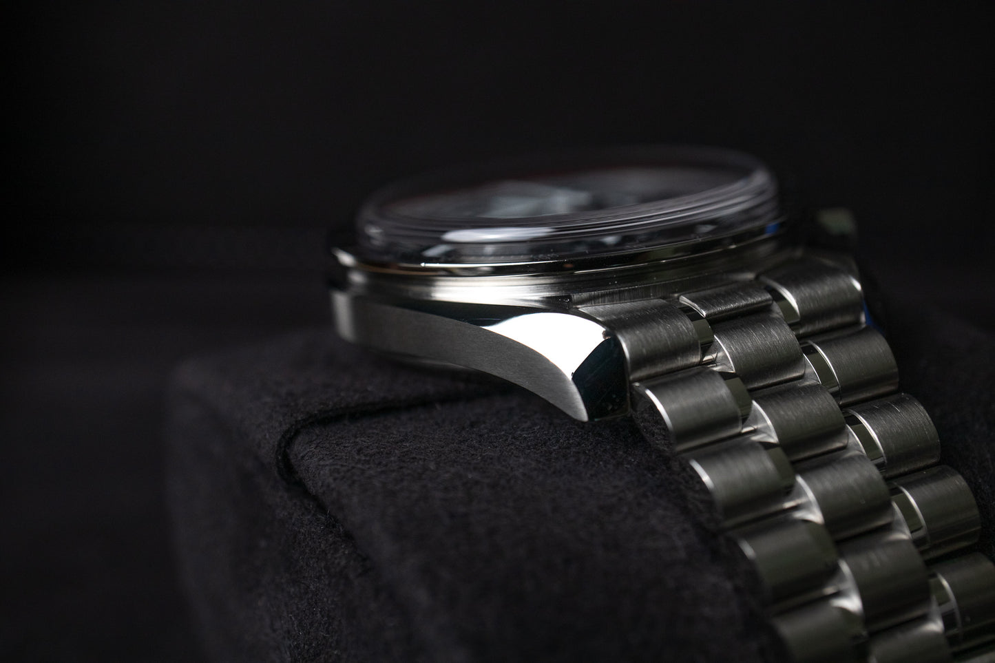 Omega Speedmaster 310.30.42.50.01.002 Sapphire