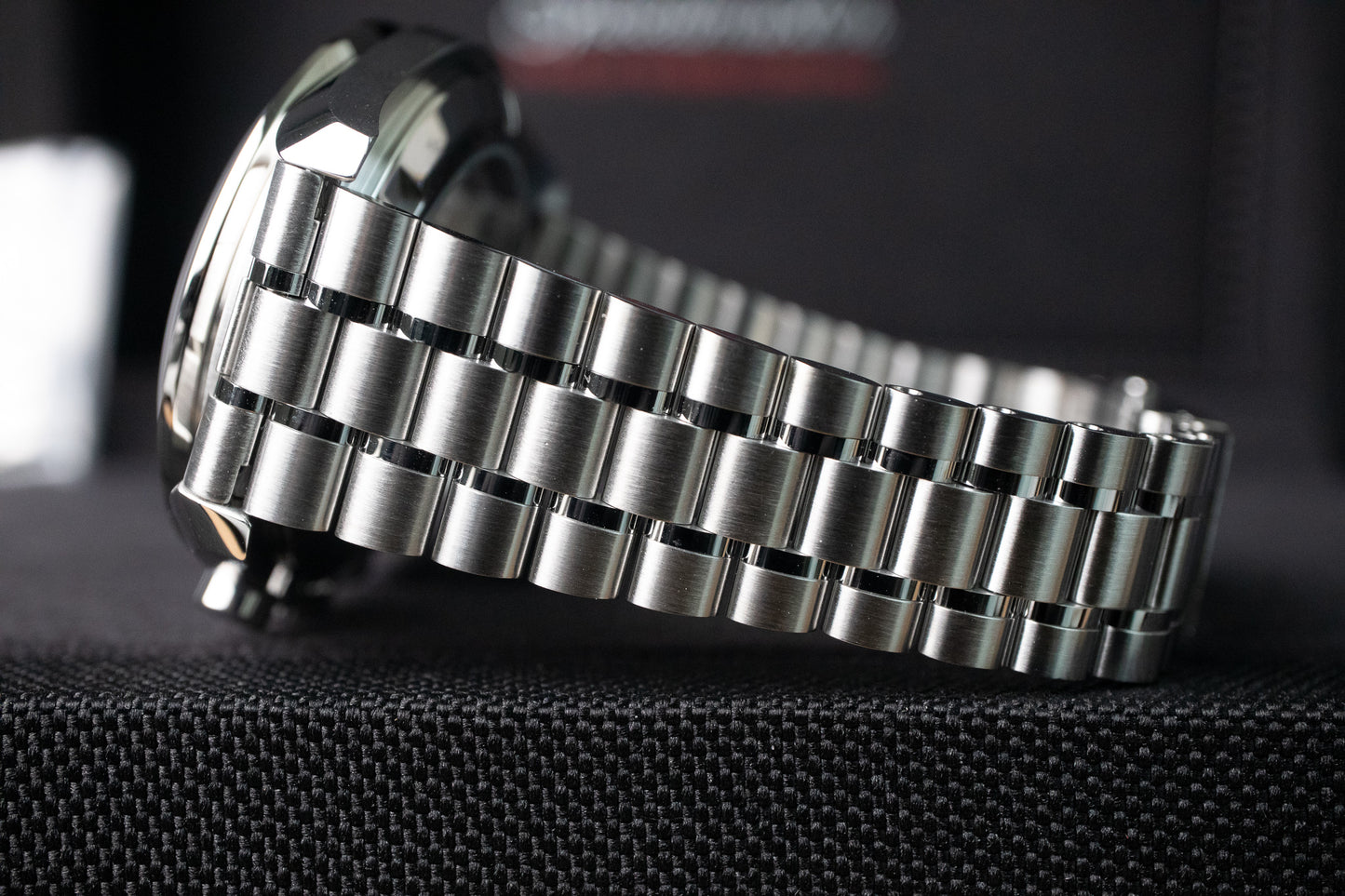 Omega Speedmaster 310.30.42.50.01.002 Sapphire