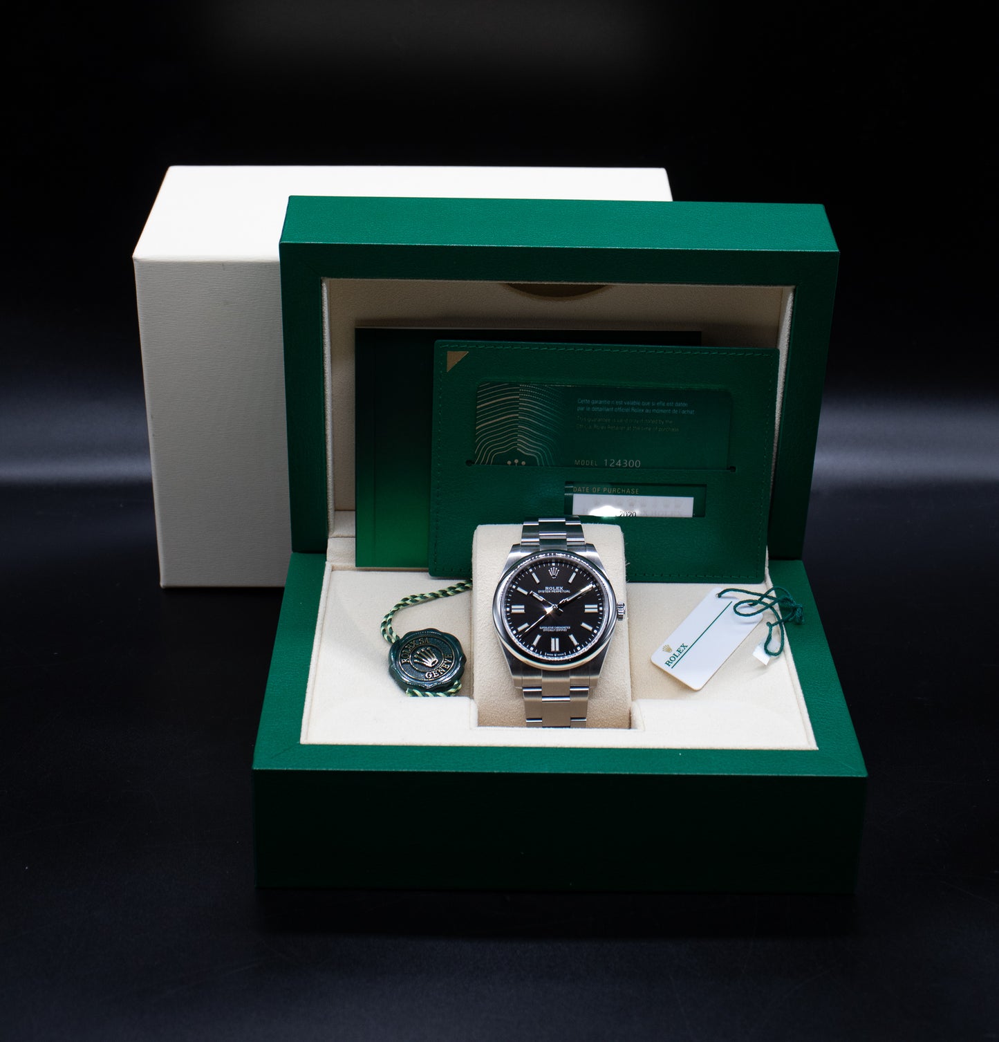 Pre-Owned: Rolex Oyster Perpetual 124300