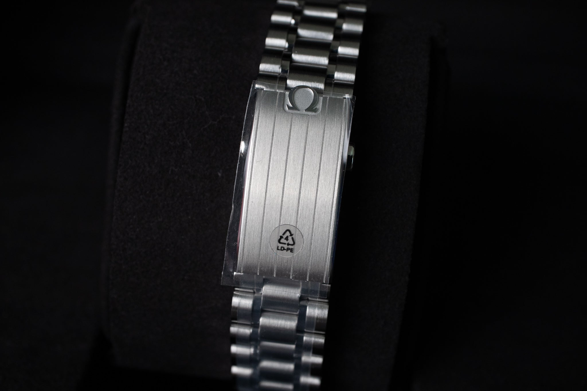 Omega Speedmaster 310.30.42.50.01.002 Sapphire