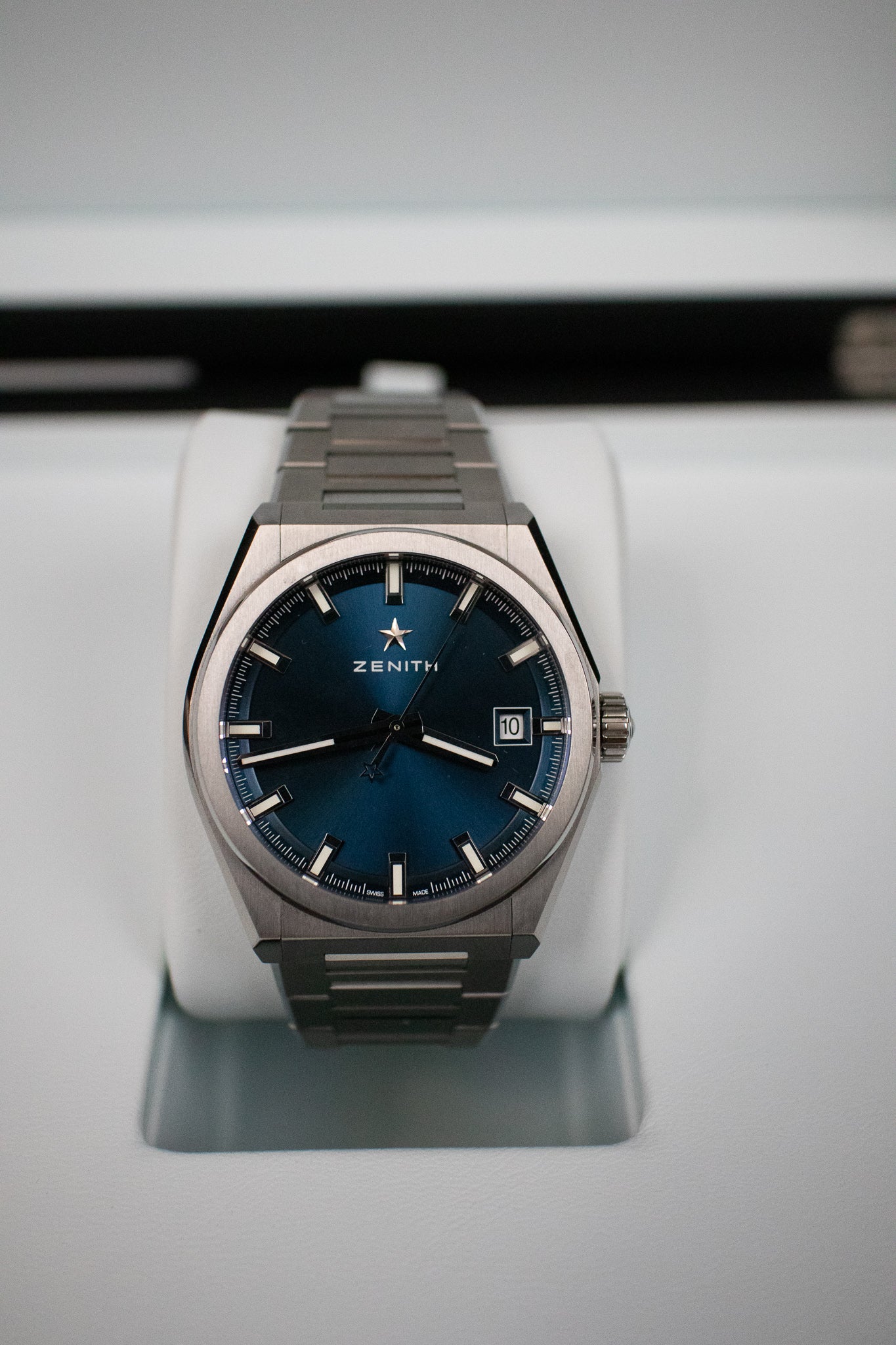 Pre-Owned Zenith Defy Classic