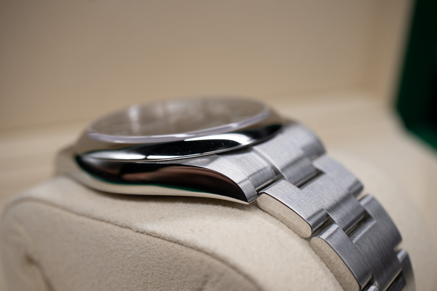 Pre-Owned: Rolex Oyster Perpetual 124300