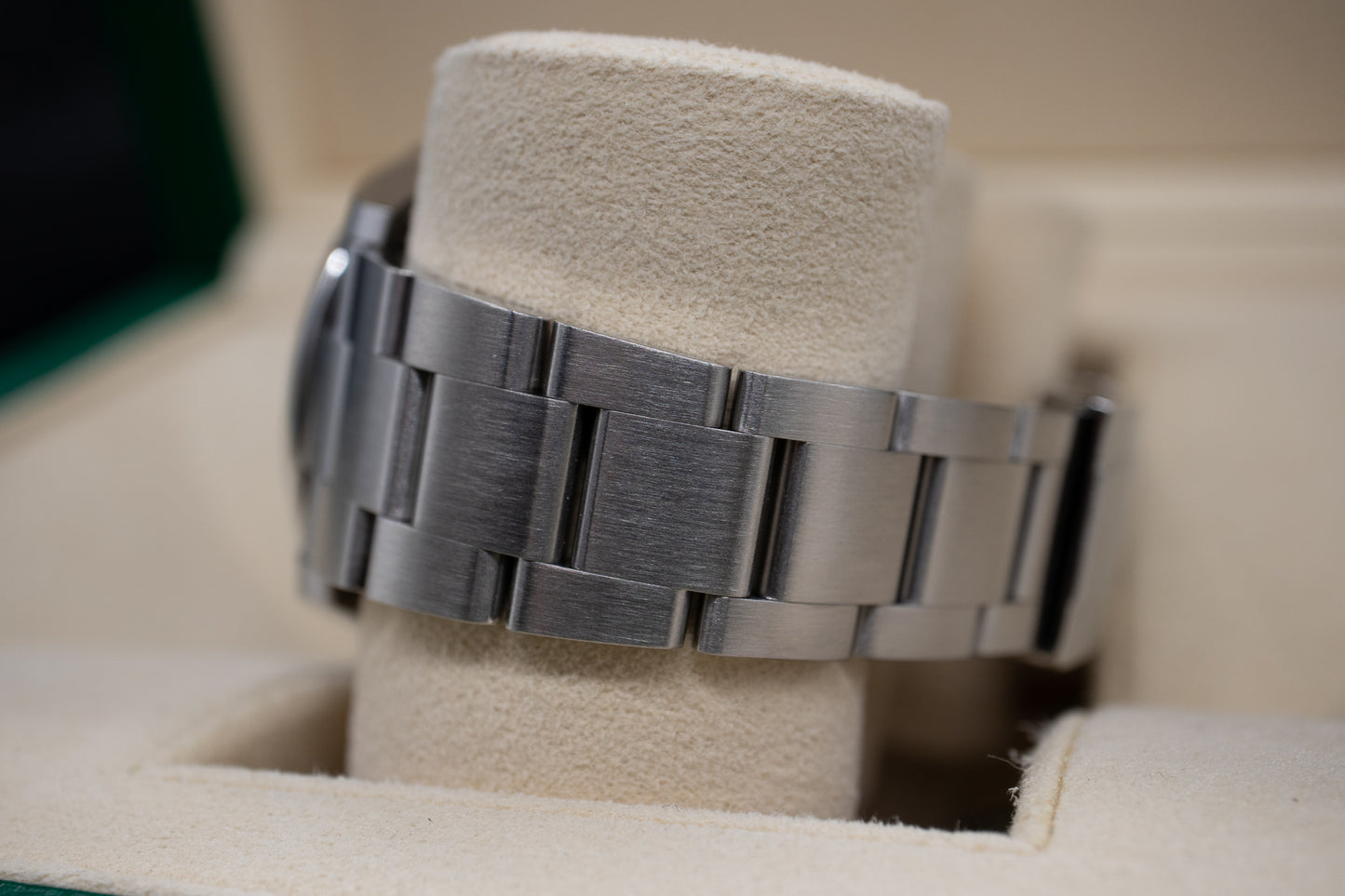 Pre-Owned: Rolex Oyster Perpetual 124300