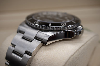 Pre-Owned Rolex Submariner No Date 124060