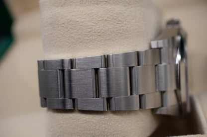 Pre-Owned: Rolex Explorer I 214270