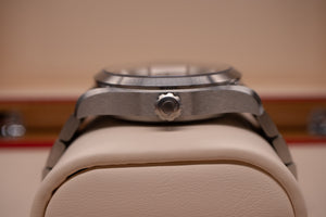 Pre-Owned Omega Railmaster