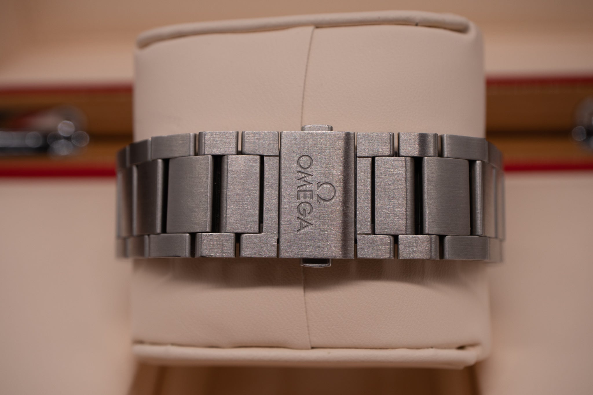Pre-Owned Omega Railmaster