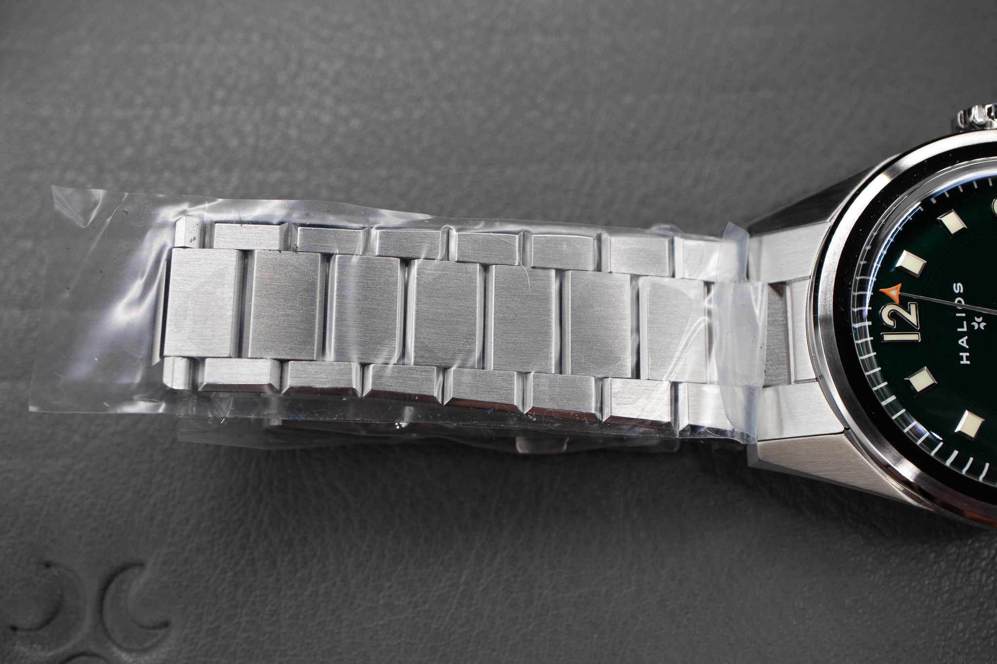 Halios Universa Huckberry Limited Edition