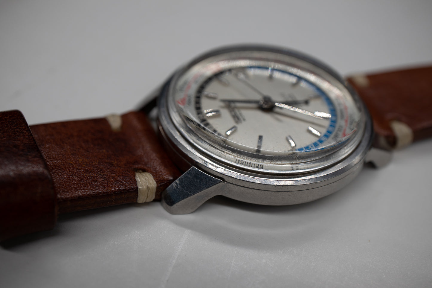 Pre-Owned Seiko 6217-7000 World Timer