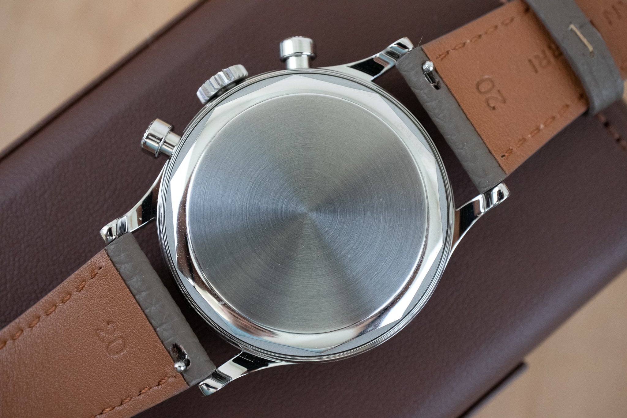 Pre-Owned: Furlan Marri Havana Salmon Dial 1031-A – Belmont Watches