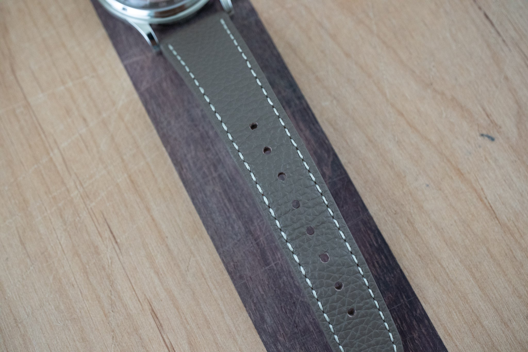 Pre-Owned: Furlan Marri Havana Salmon Dial 1031-A