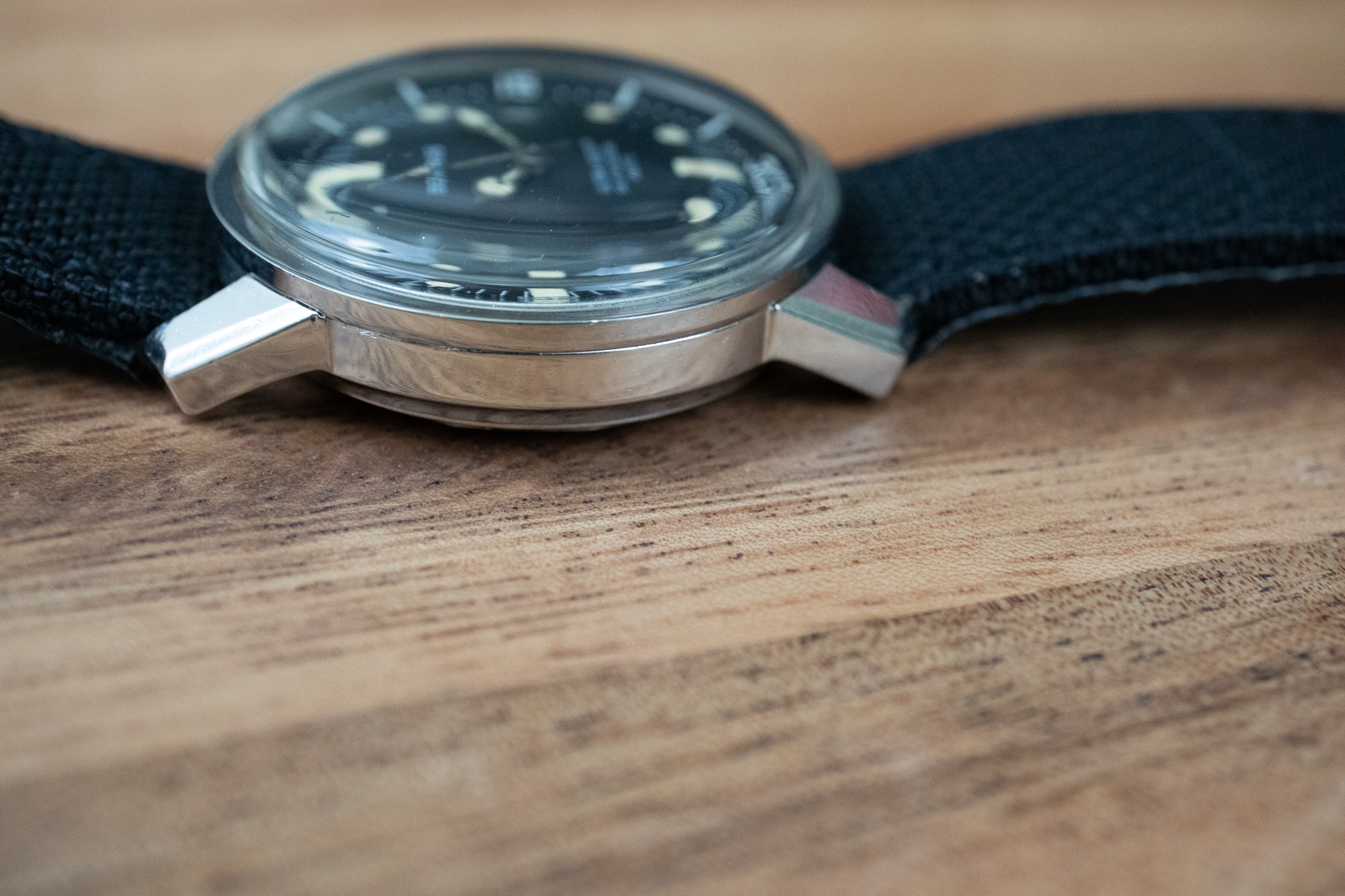Pre-Owned: 1960's Benrus Ultra-Deep '666 FT' – Belmont Watches