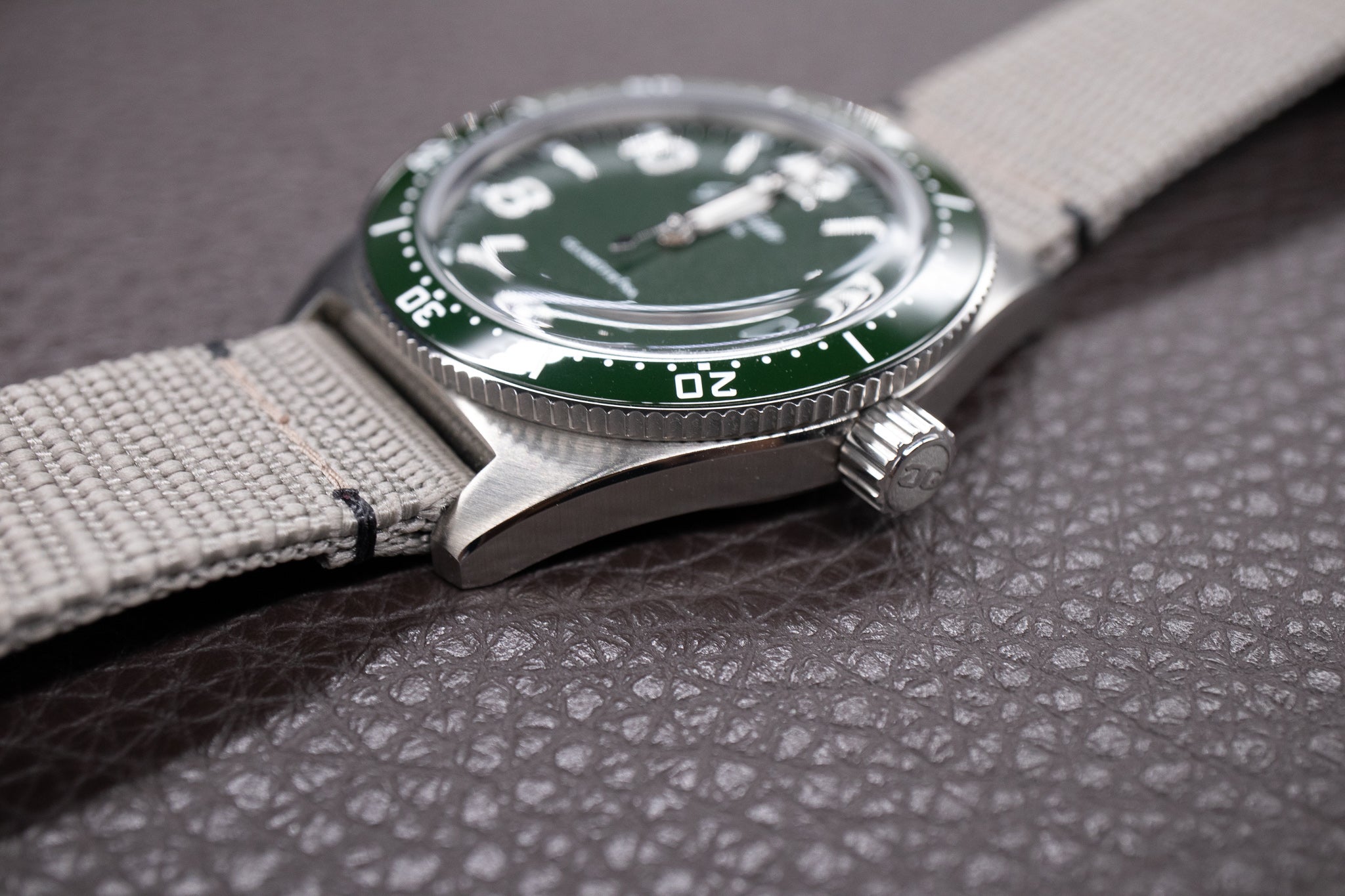 Pre-Owned Glashutte Original SeaQ 1-39-11-13-83-34 Green