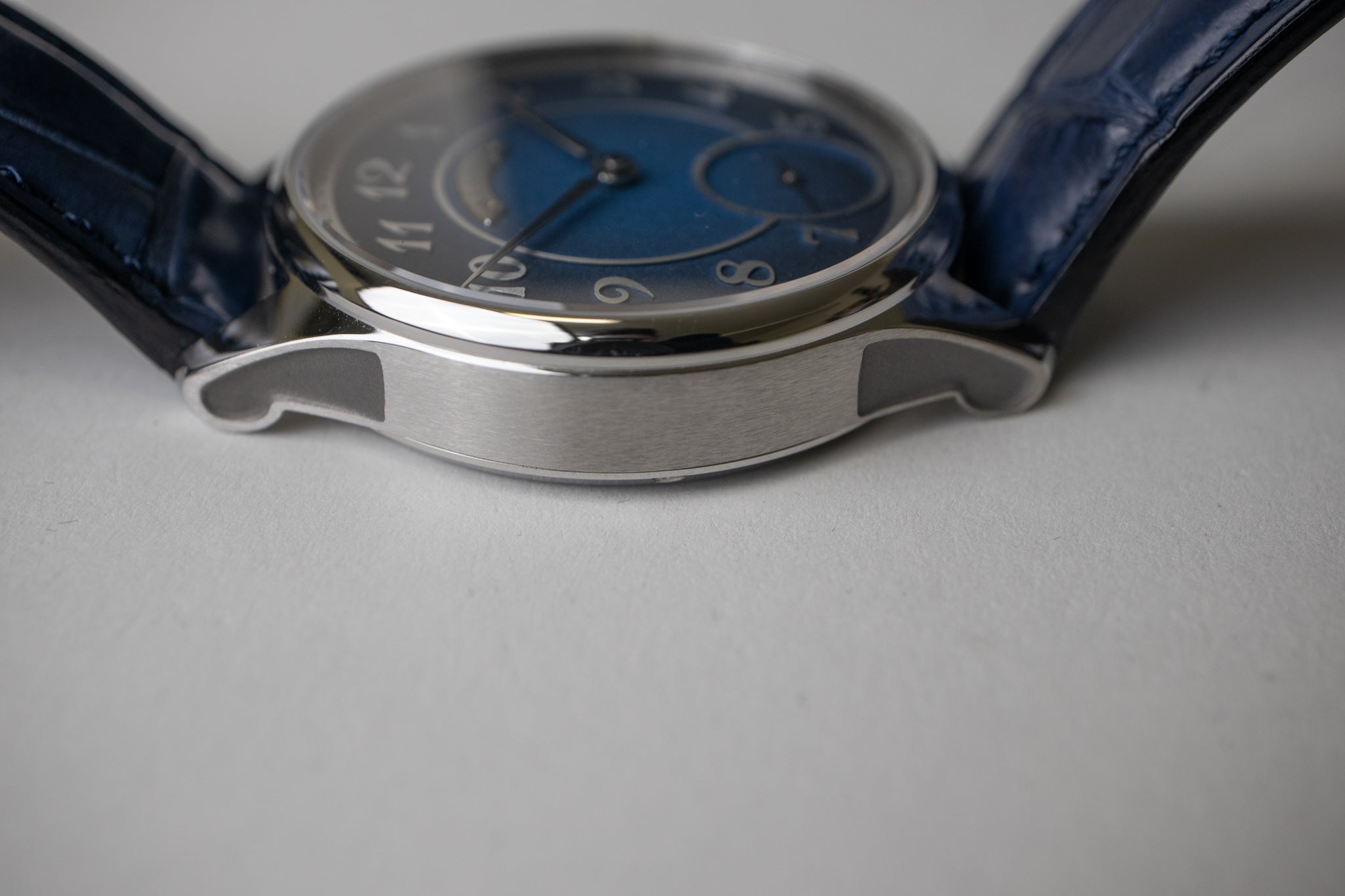 Laine Gelidus 2 Blue Fume Dial