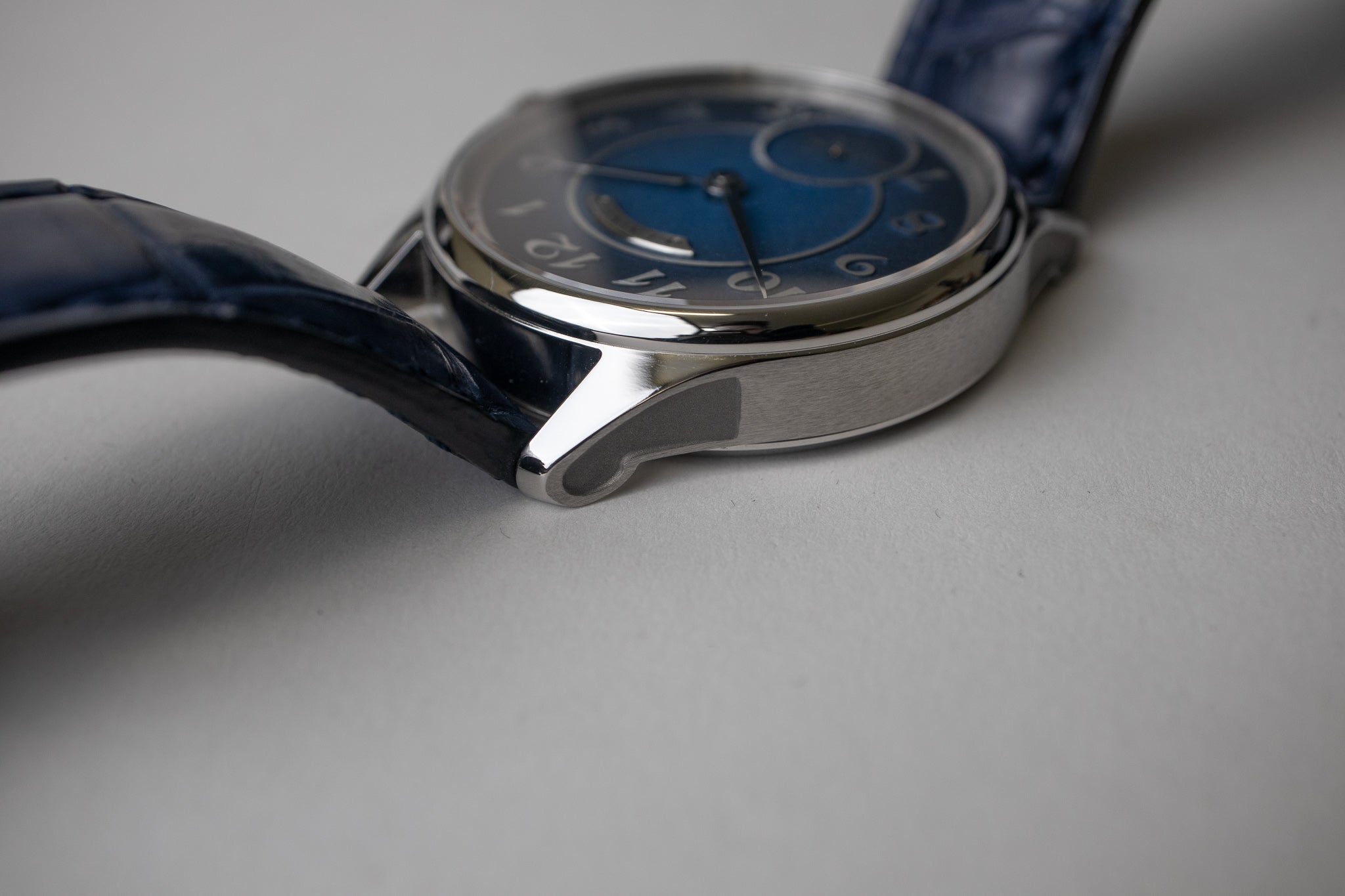 Laine Gelidus 2 Blue Fume Dial