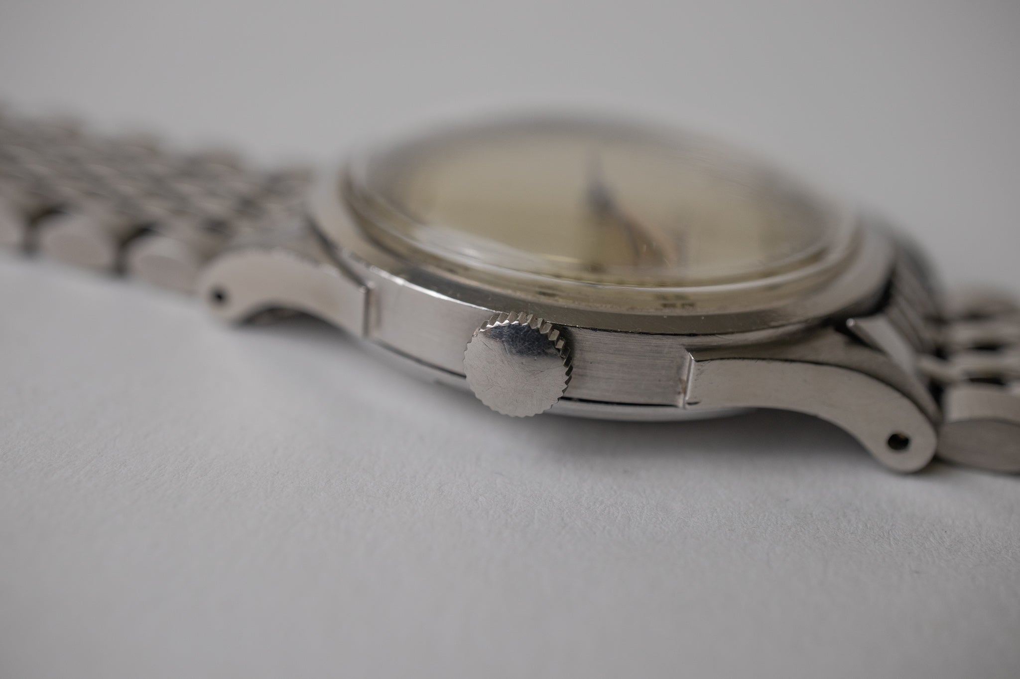 Omega 2438 - 1