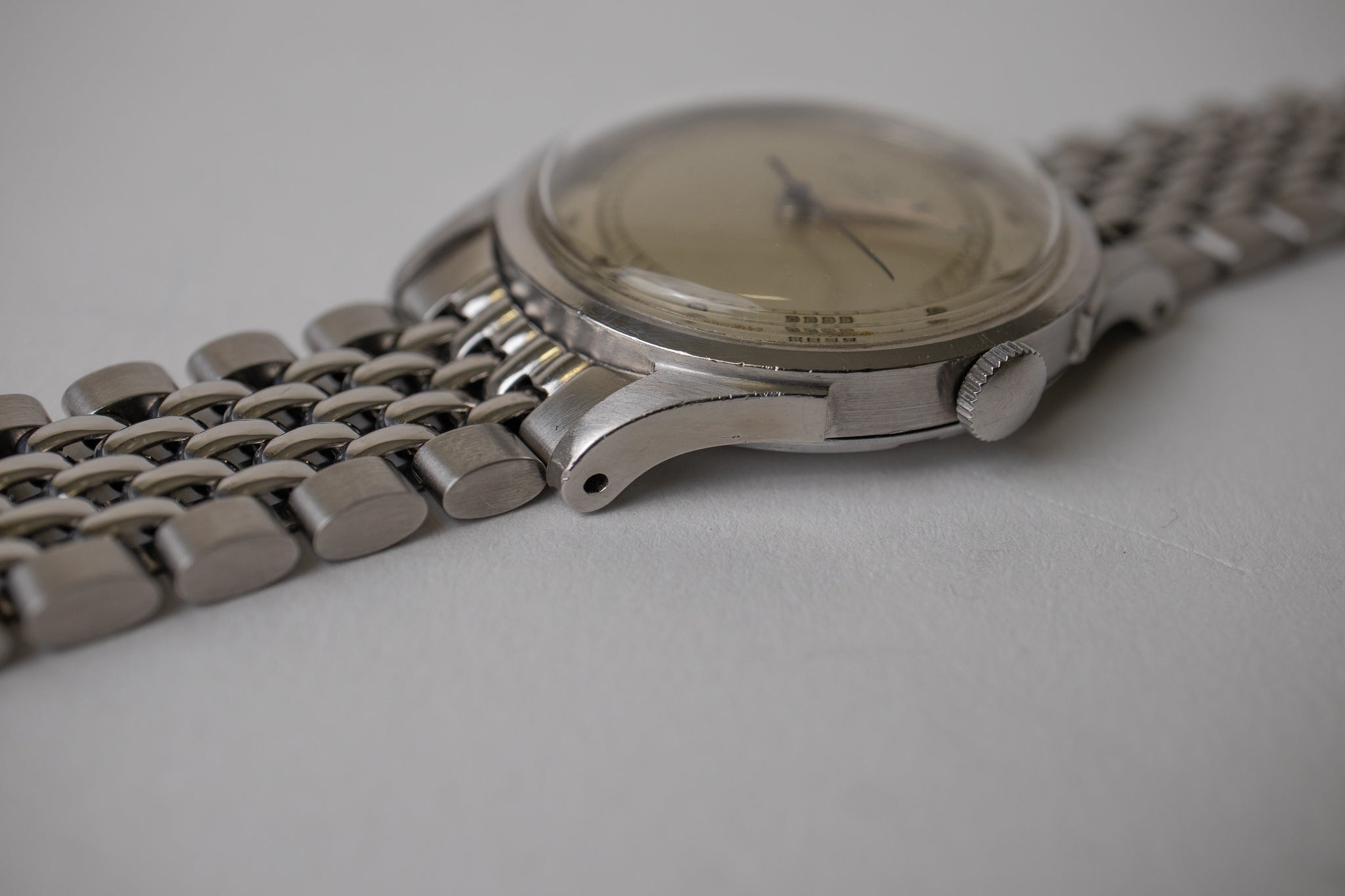 Omega 2438 - 1
