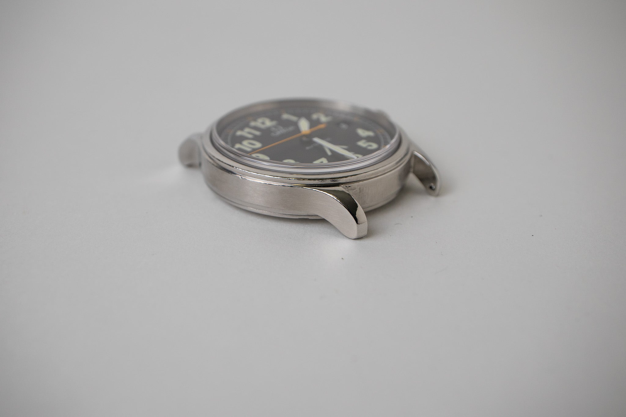 Omega Dynamic 5202.51.00 Broad arrow