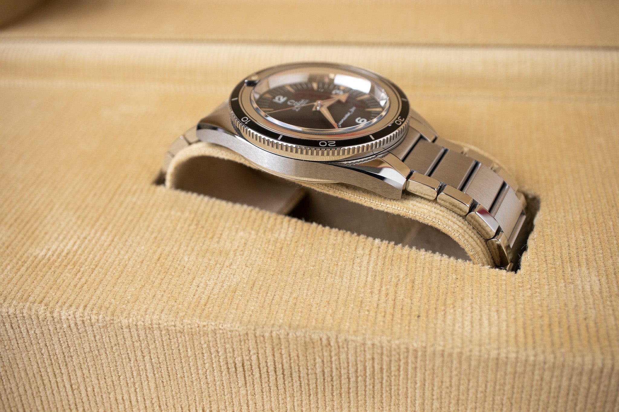 Omega Seamaster 300 1957 Trilogy 234.10.39.20.01.001