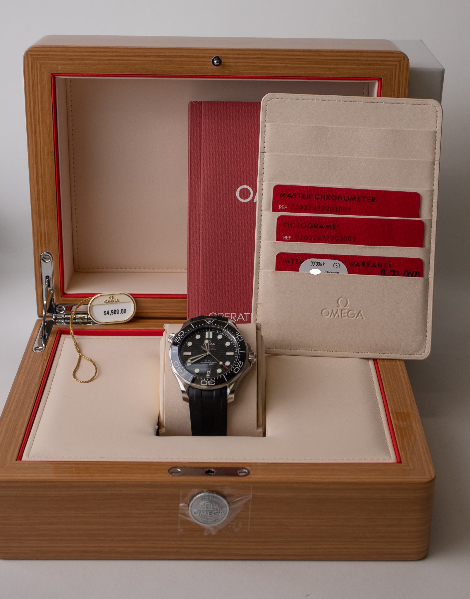 Omega Seamaster 300M 210.32.42.20.01.001