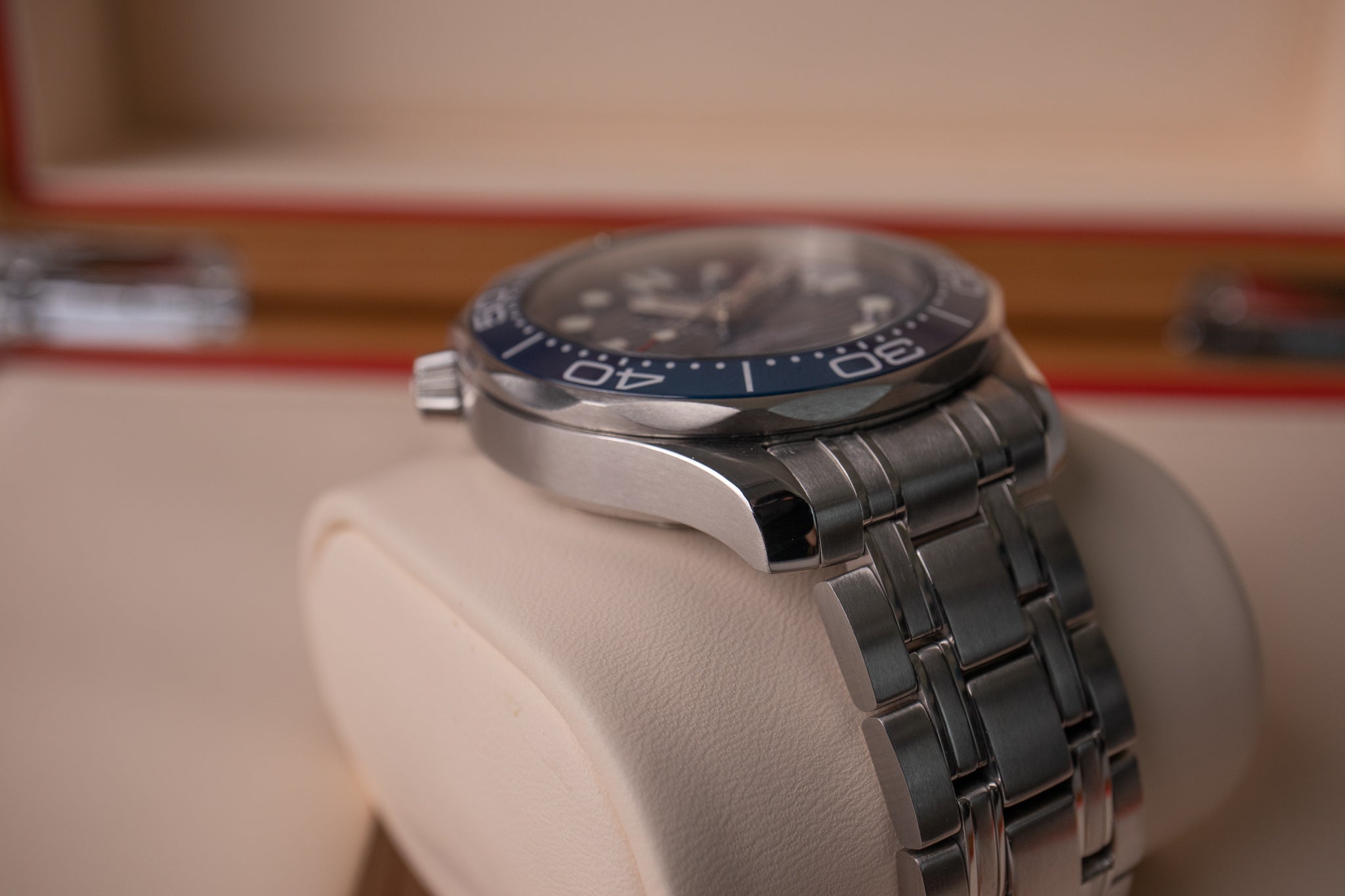 Omega Seamaster 300M 210.30.42.20.03.001
