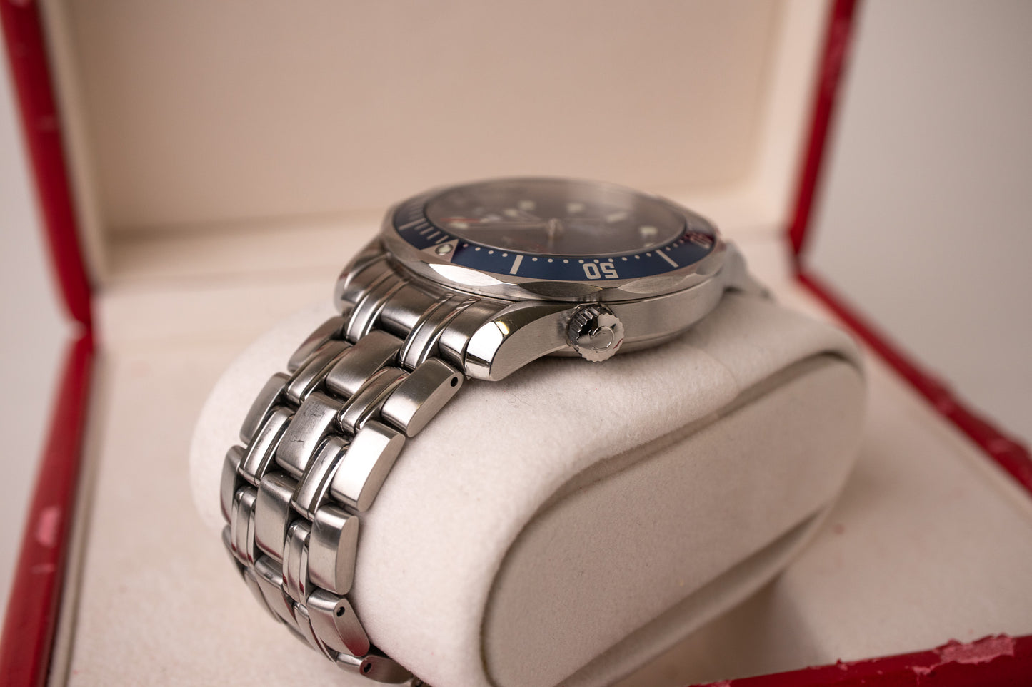 Omega Seamaster 300M James Bond 'Casino Royale' 2220.80