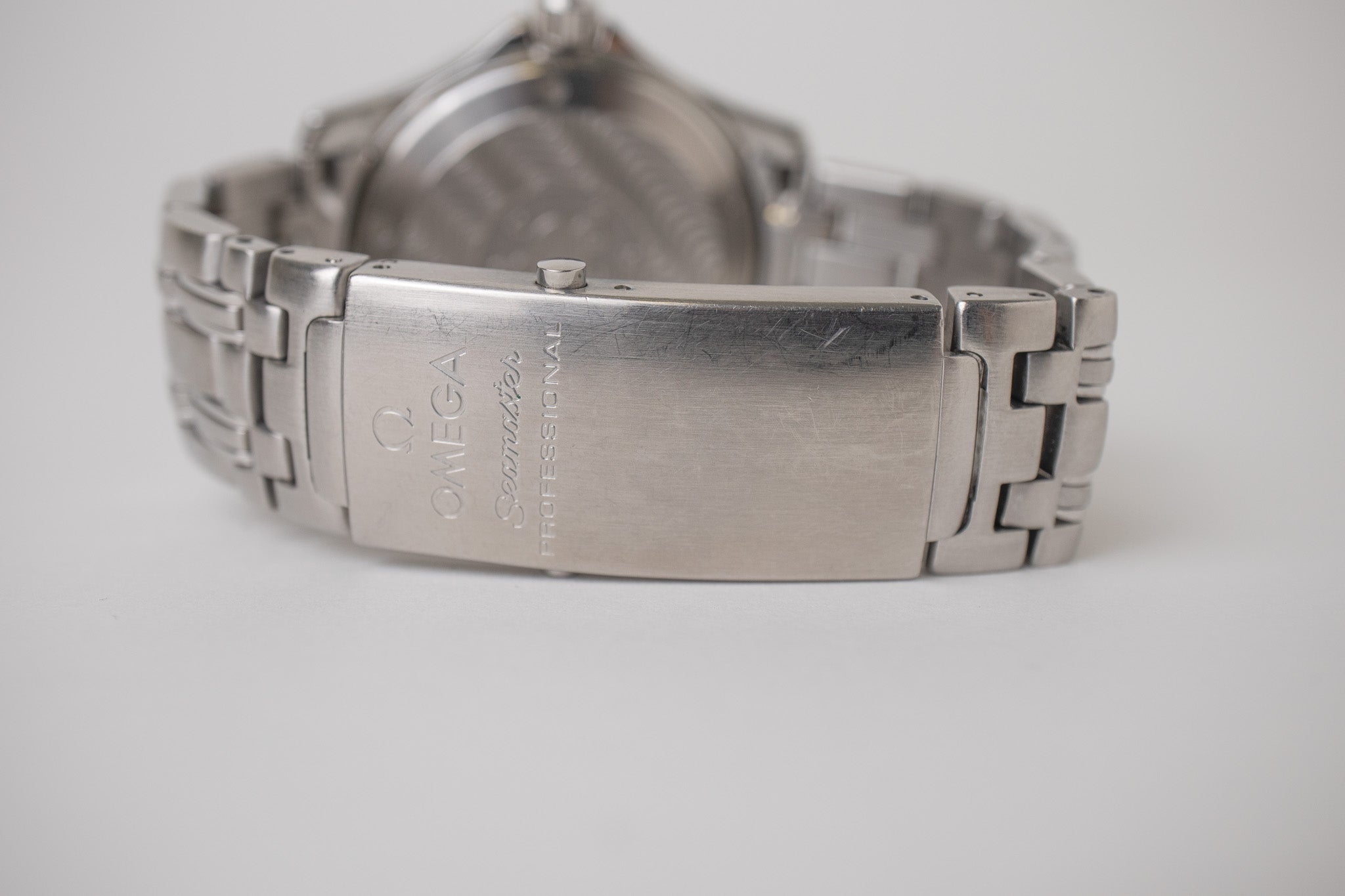 Omega Seamaster Midsize 2562.80