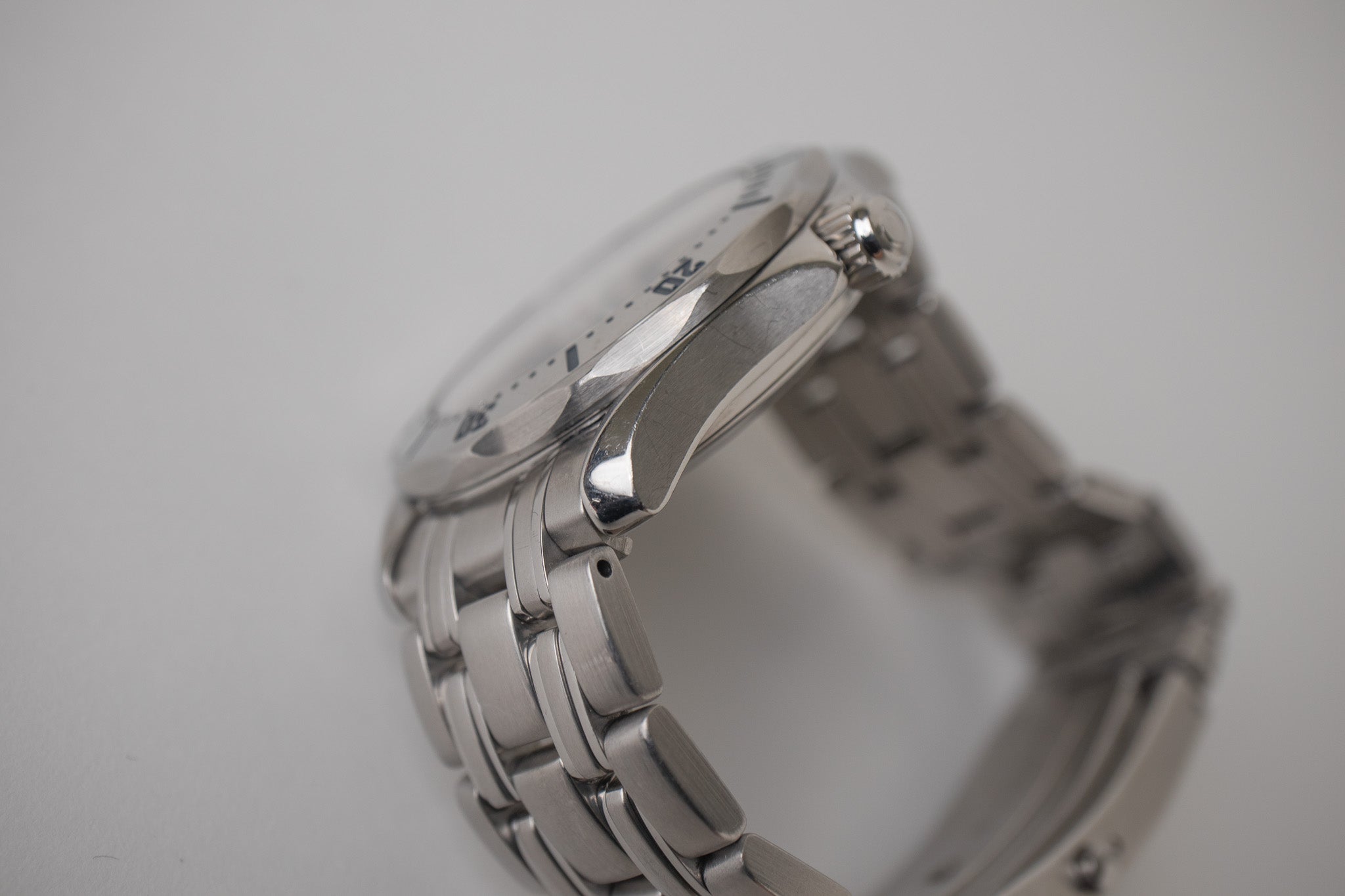 Omega Seamaster Midsize 2562.80 – Belmont Watches