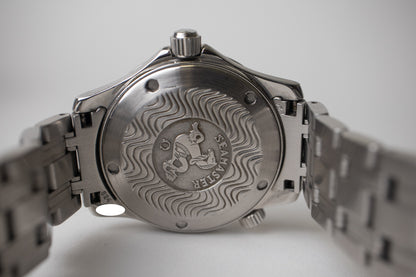 Omega Seamaster Quartz James Bond Midsize 2262.50