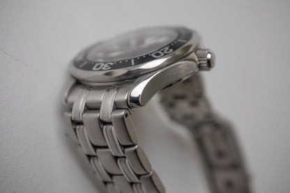 Omega Seamaster Quartz James Bond Midsize 2262.50